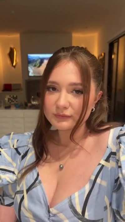 Emma Bedroom Invite