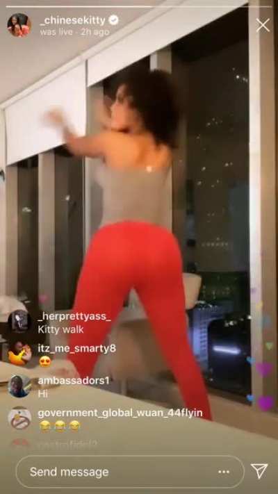 👀