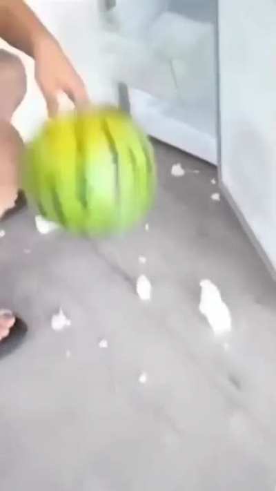 Watermelon life hack!!1!!11!!! (100% works)