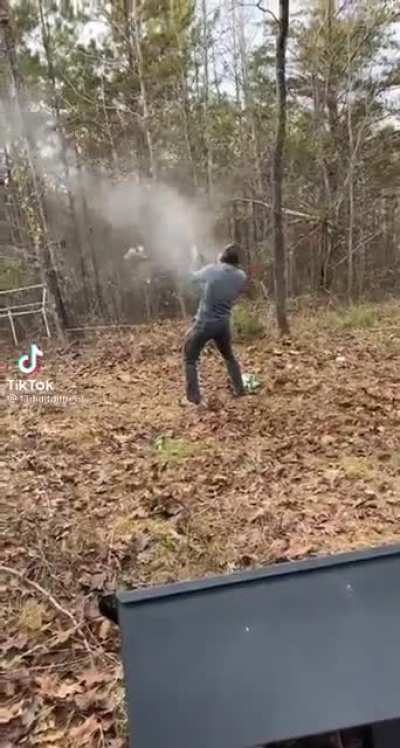 Haven’t seen a bayonet used this way yet