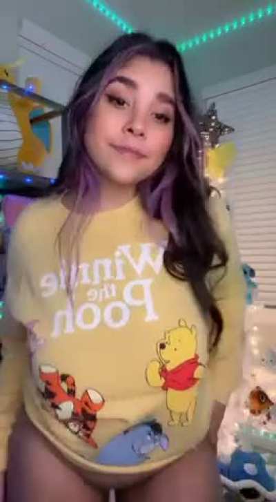 I’m a curvy Latina.. would you eat me out daily?