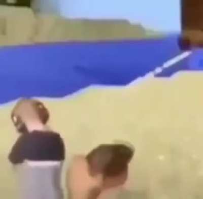 😔