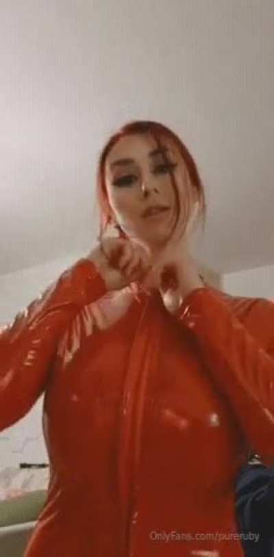 Unzipping Red Latex