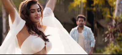 Kavya Thapar 