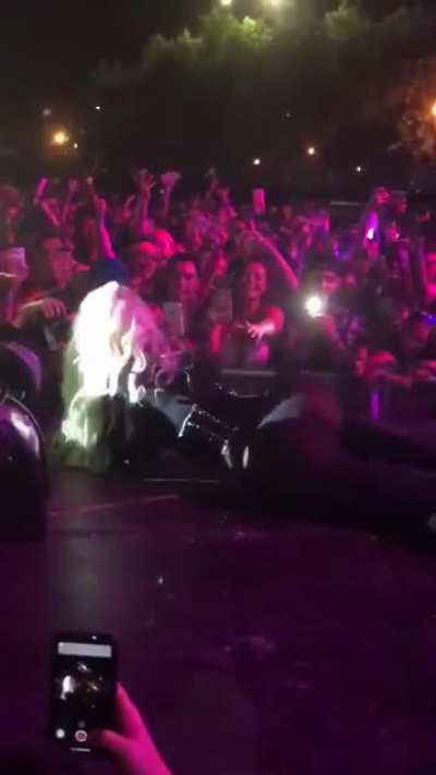 Iggy Azalea is one step away from straight up getting fucked on stage
