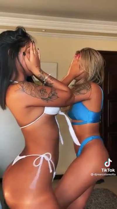 Double trouble. 😚