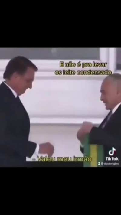 Acabei de receber esse video no WhatsApp. Alguem sabe se é verdade? Falaram que está acontecendo agora em Brasilia [HUMOR]