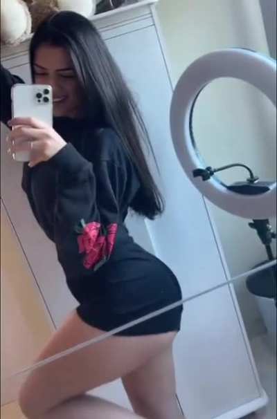 She's so hot 🔥
