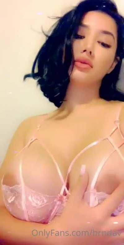 She said she's gonna post again this month. We will see.