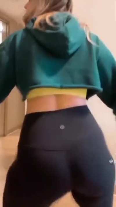 imagine jess little bouncing on you like this