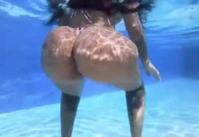 💦💦💦