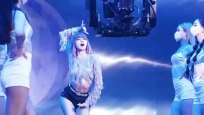 211019 DJ Snake - ‘SG’ feat. Ozuna, LISA, & Megan Thee Stallion (M/V Behind the Scenes)