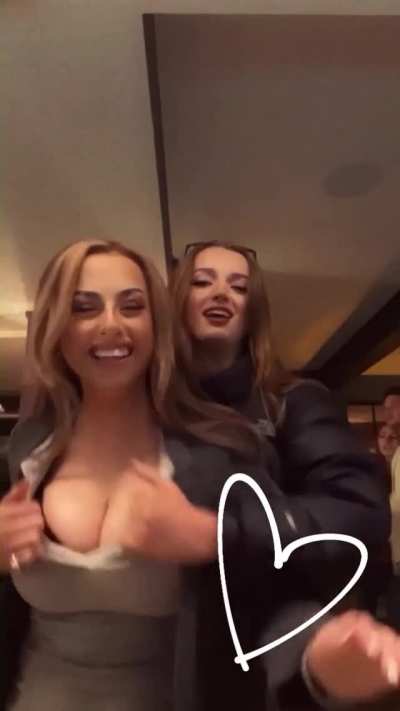 girl in the back doing god’s work
