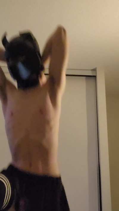 come sniff and suck