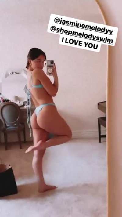 Thong Boomerang