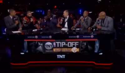 Drake & Shaq recreating Back To Back