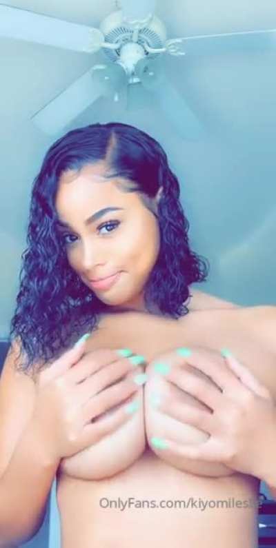 DM FOR EXLUSIVE DISCORD LINK