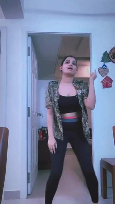Divya Prabha 🥵