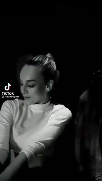 Black/White