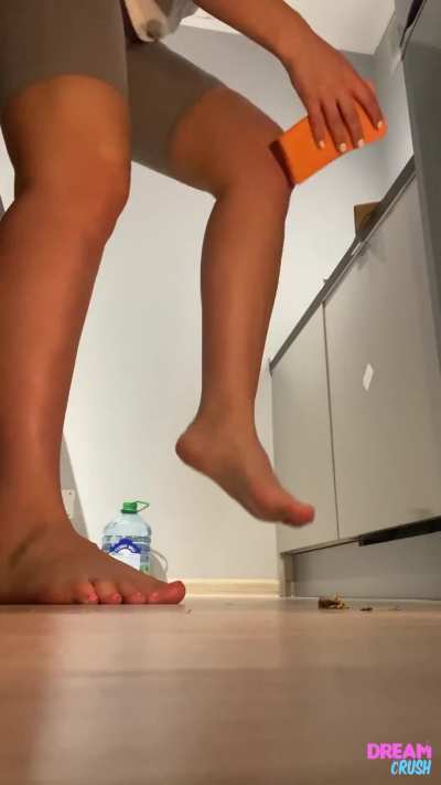 barefoot