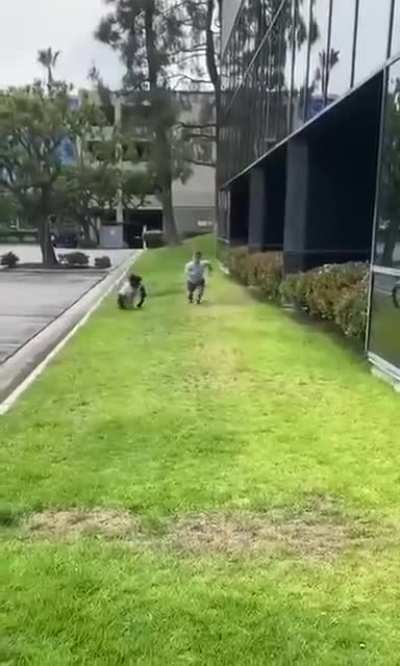 When your hands are enough to win the race