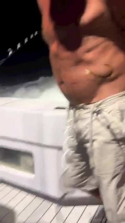 how did he not flinch? 🥹