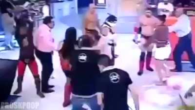 Programa do Ratinho ao som de link park