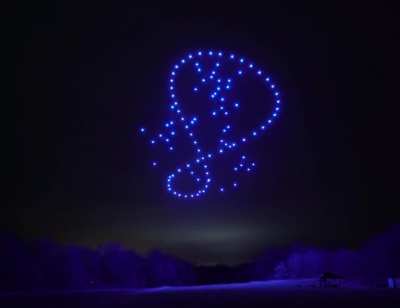 100 drones give a light show