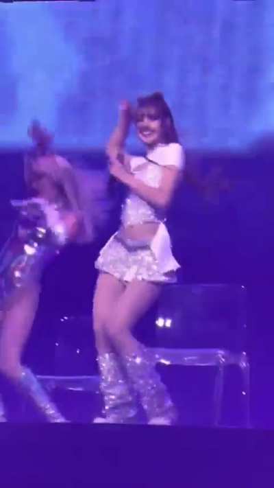 Lisa / BLACKPINK
