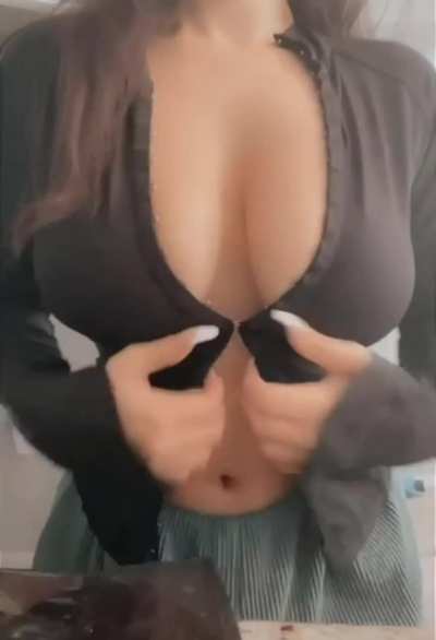 5’1, tiny waist, and some natural DDDs [oc-drop]