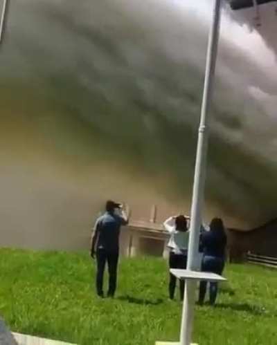Release the river! (Warning: Loud)