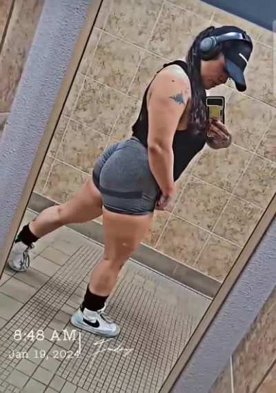 what would you rate my booty? you can be honest🙃