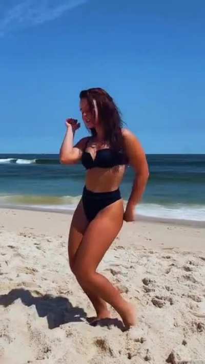 Larissa Manoela