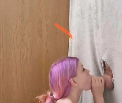Good girls always finish the job, even at the gloryhole!!