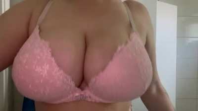 Curvy all over