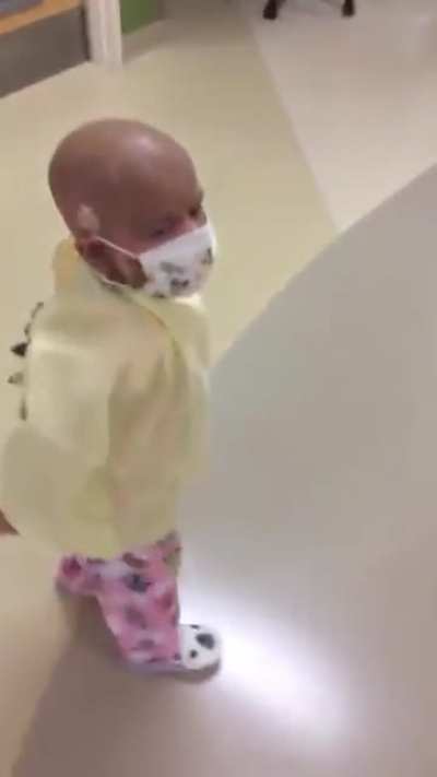 Cute cancer patient scares nurse