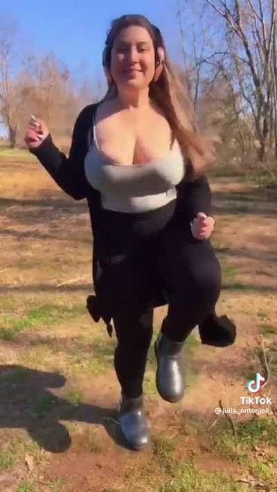 @Julia_antonioli_