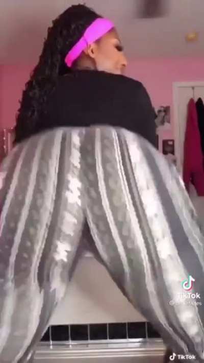 Just another day on tiktok