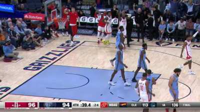 [Highlight] Dillon Brooks knocks down the dagger triple to give him 26 and lets it out in his homecoming game