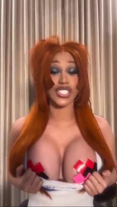 Cardi B is such a tease<wbr>🤤🤤🤤