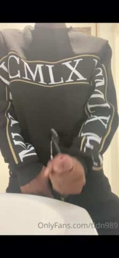 It just kept on cumming😉💦