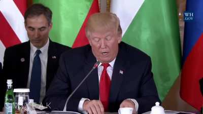 Donal Trump conoce más de 3 países 😯