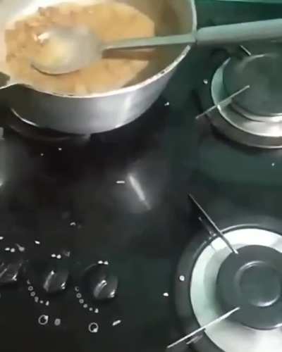 '-'