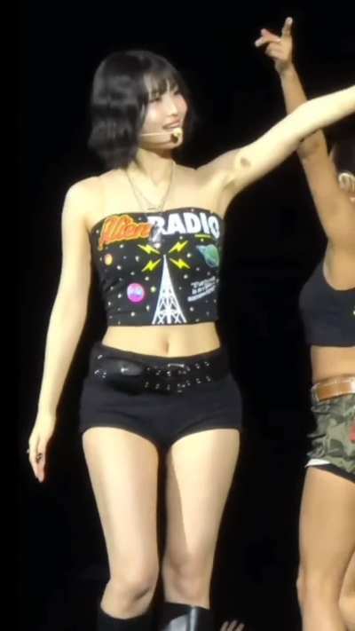 Momo Hirai