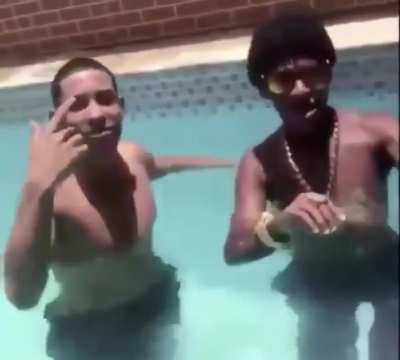 EU É O SUPER XANDÃO CANTANDO UMA MUSICA