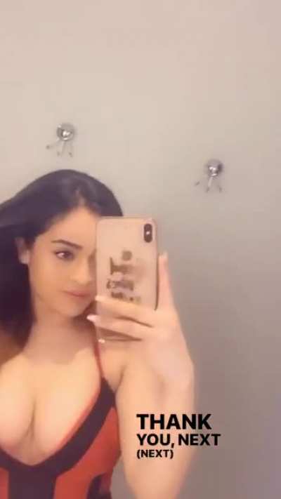 Praju Scarlet