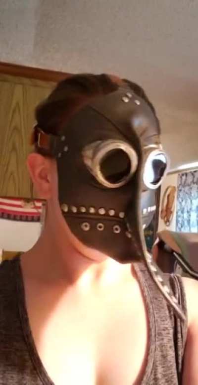 I got my mask in the mail. Maybe I should've gone with a better quality...
