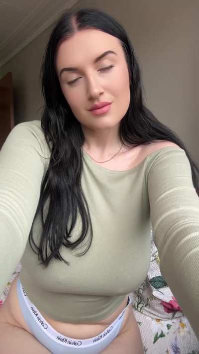 feeling cute and curvy