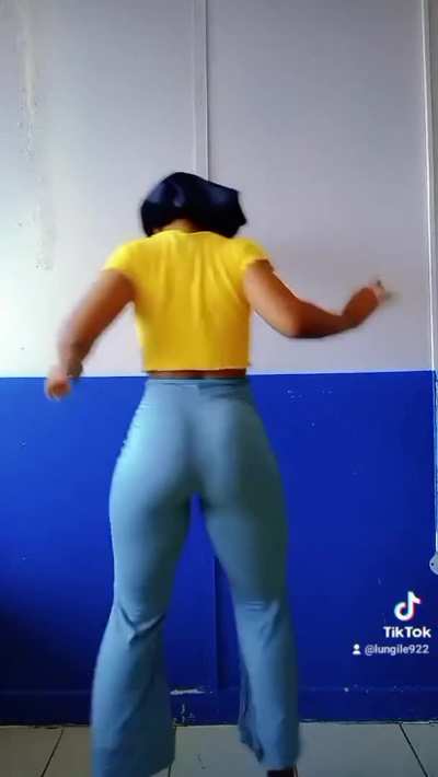 Bubble butt.😍