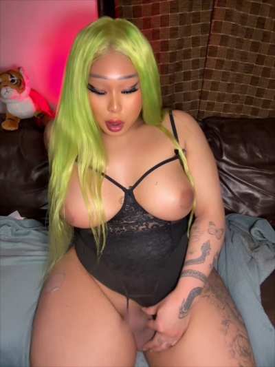 SOooo horny rn 😩